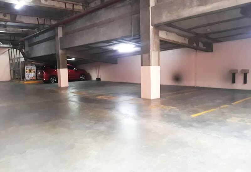 parking_419811562